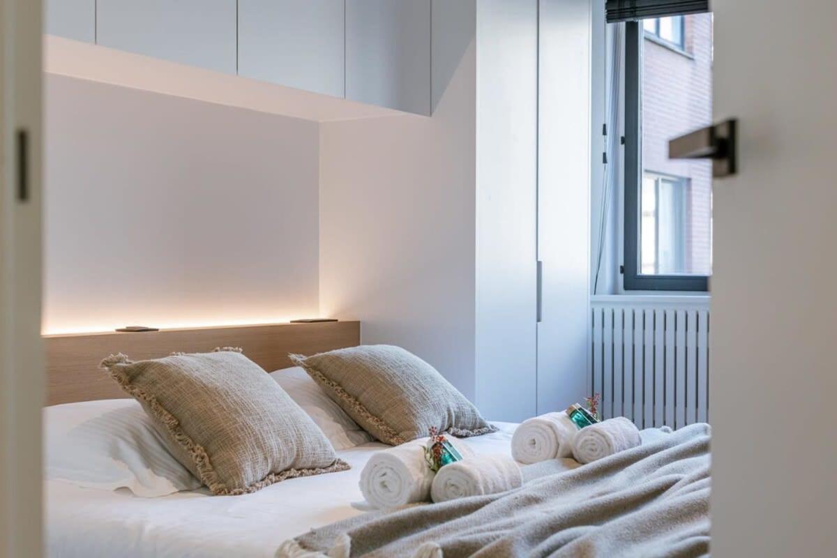 Stunning And Modern Apartment With Sunny Balcony Кнокке-Хейст Экстерьер фото