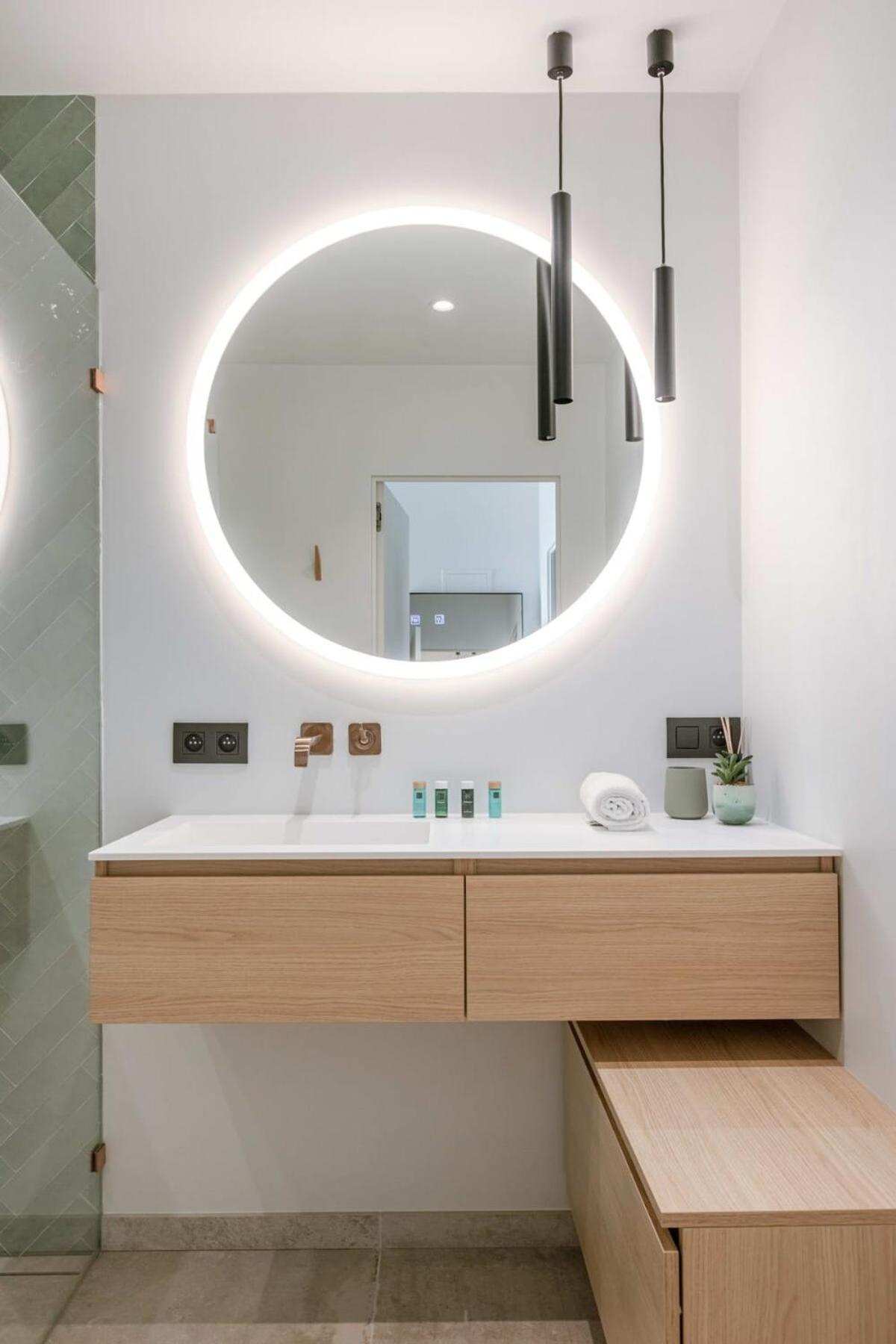 Stunning And Modern Apartment With Sunny Balcony Кнокке-Хейст Экстерьер фото