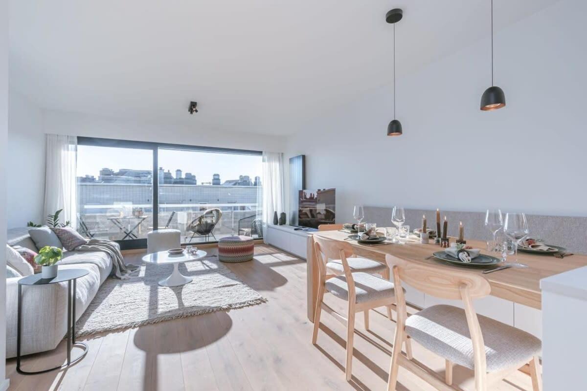 Stunning And Modern Apartment With Sunny Balcony Кнокке-Хейст Экстерьер фото